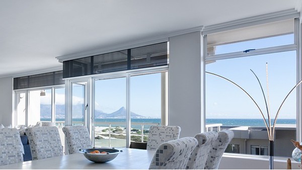 佛山樓上樓門窗廠家的高端門窗價格怎么樣？