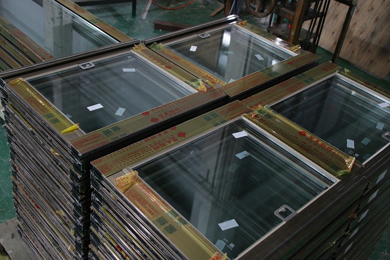 佛山鋁合金門窗哪家好？門窗十大品牌樓上樓高端門窗的優勢在哪里？