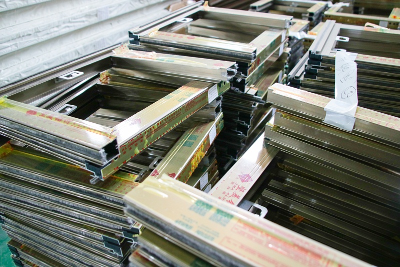 樓上樓門窗-地產門窗工程長安oppo工業區