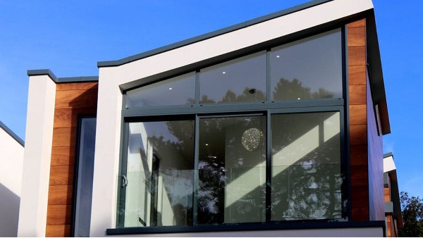 佛山工程門窗廠家的正規招標鋁合金門窗工程報價要求規范