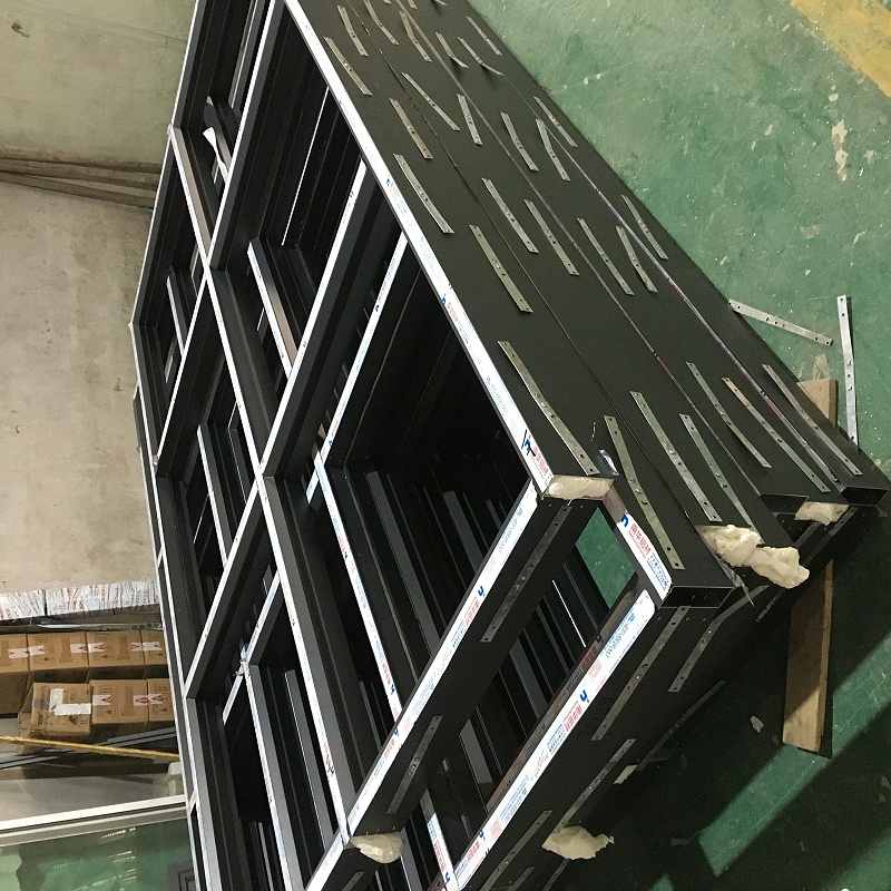 有了樓上樓這款高端鋁合金門窗，每晚都是平安夜！