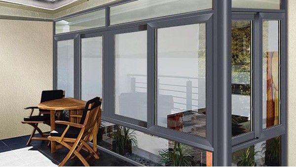 佛山哪里有高端鋁合金門窗合作的廠家？國內(nèi)十大門窗品牌樓上樓門窗