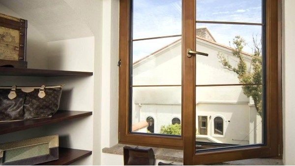 別墅裝修高端鋁合金門窗可以選擇哪個牌子？樓上樓門窗怎么樣？